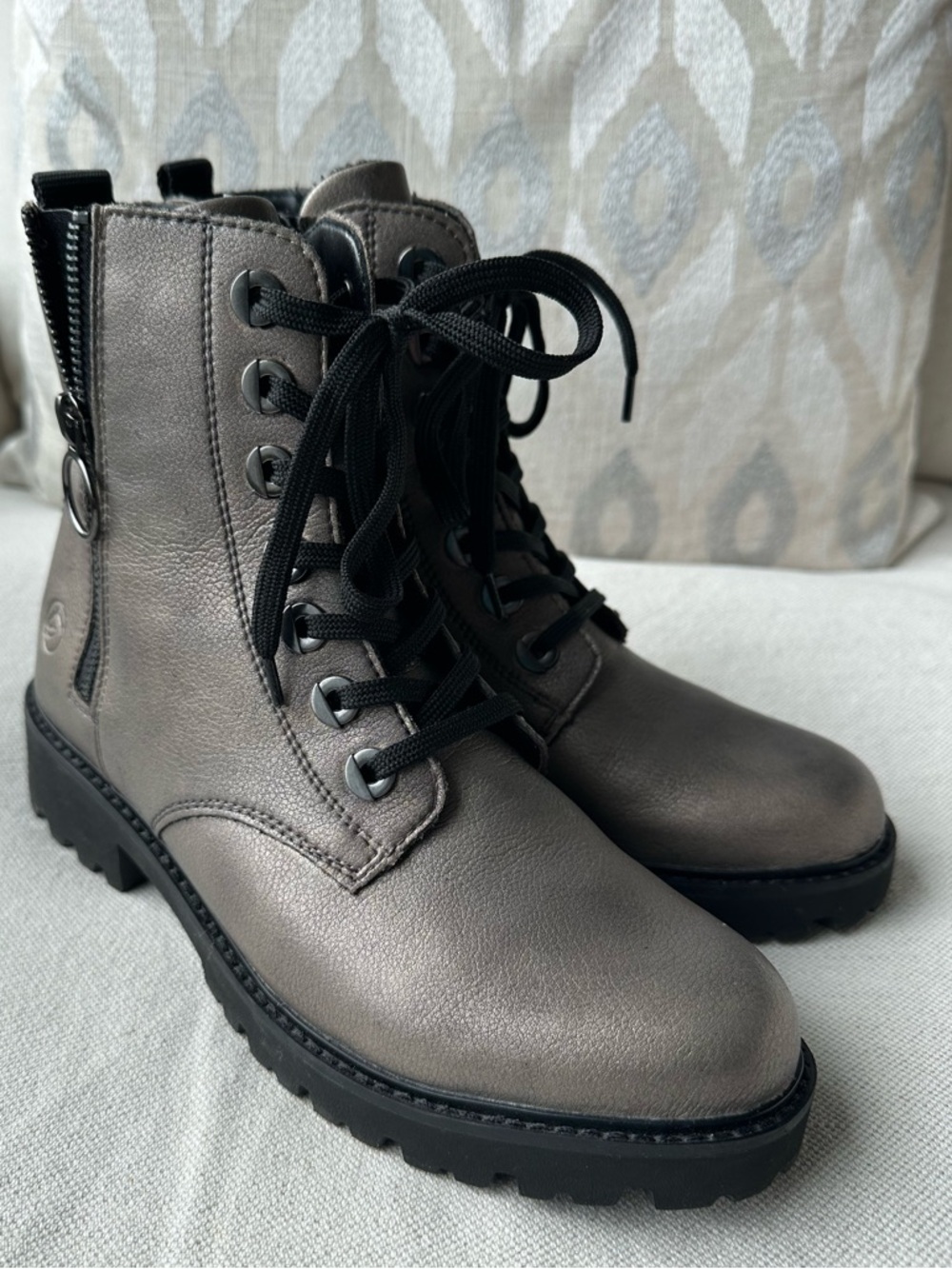 Remonte Metallic Gray Lace-Up Combat Boots with Side Zip NWOT